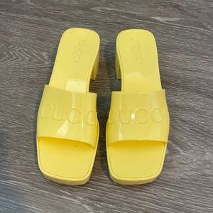 Gucci Banana Rubber Slide Sandals